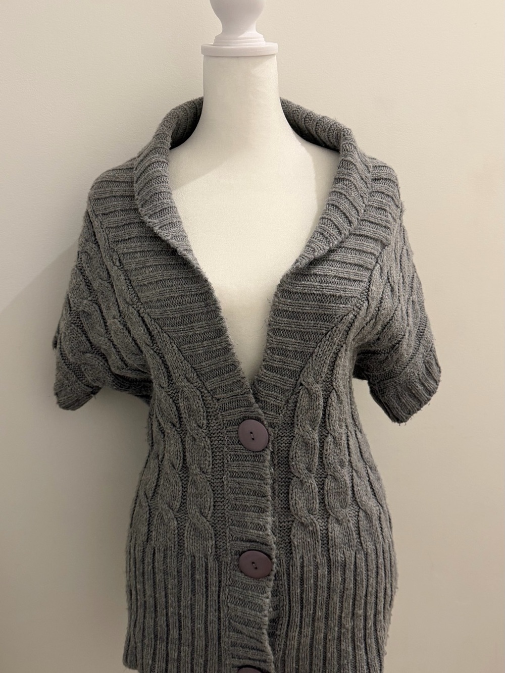 Le Temps Des Cerises Gray Cable-Knit Shawl Collar Short-Sleeve Cardigan #y2k - Picture 3 of 4